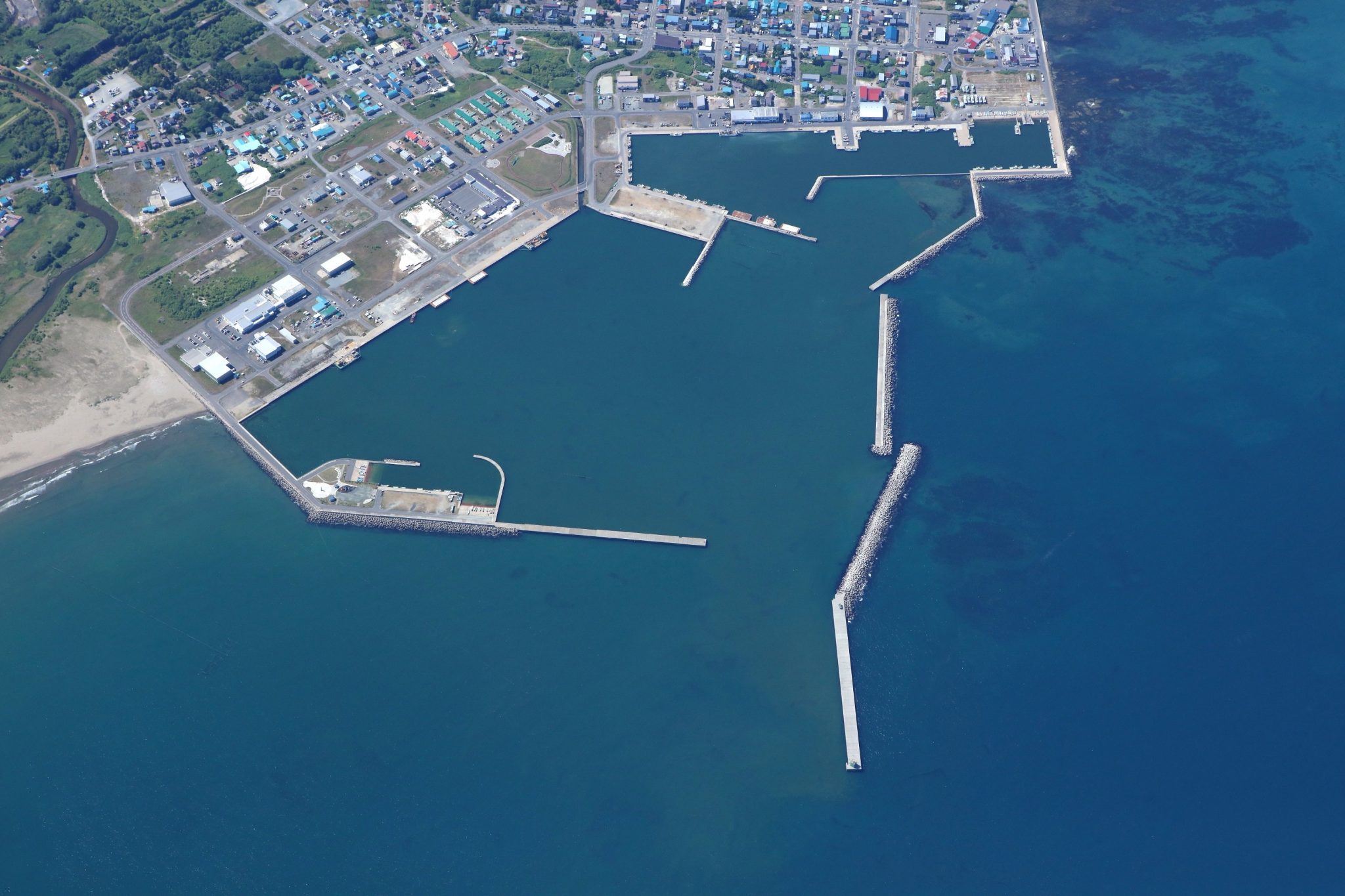 【北海道・枝幸町観光協会】オホーツクの海と山々の自然を楽しめ、山海の幸も満載な地区 - 里アプリ