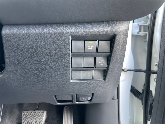 ミニバン（5〜7名乗り）（ヴォクシー 7名乗り 他）プランNo.8084 | グッドスピードレンタカー | 参考写真8