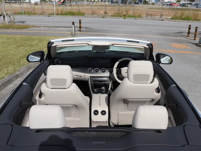 外車(輸入車)・高級車（MERCEDES BENZ E200cabriolet sports/MERCEDES BENZ C180cabriolet sports 他）プランNo.11605 | ユニバースレンタカー | 参考写真20