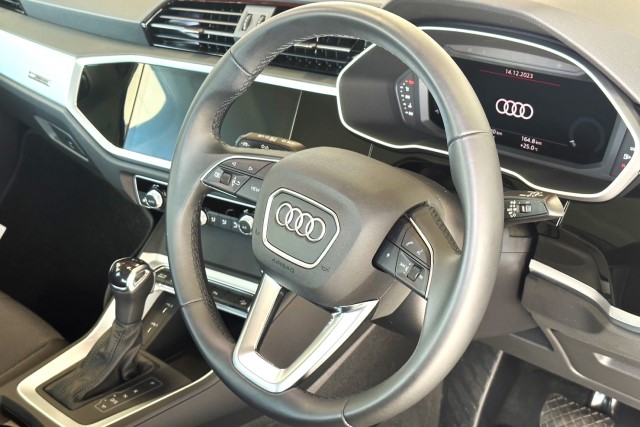 外車(輸入車)・高級車（アウディQ3 確約）プランNo.11662 | ユニバースレンタカー | 参考写真2