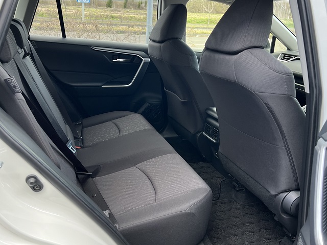 SUV（RAV4 他）プランNo.10713 | スズキレンタカー北海道 | 参考写真3