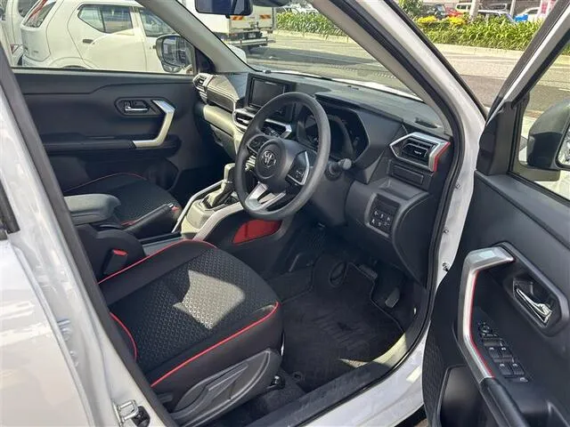 SUV（ライズ 確約）プランNo.13053 | ダイドーレンタリース空港営業所 | 参考写真3