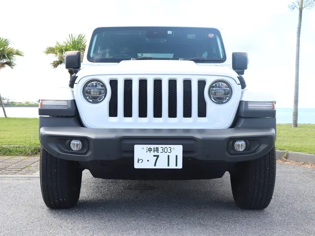 外車(輸入車)・高級車（JEEP ラングラー 確約）プランNo.11725 | ユニバースレンタカー宮古島空港店 | 参考写真3