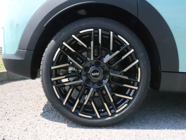 外車(輸入車)・高級車（MINI クーパーS 5ドア 確約）プランNo.11604 | ユニバースレンタカー | 参考写真16