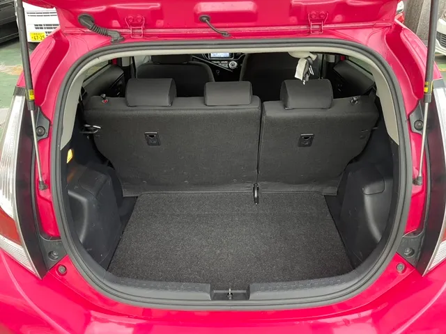 Compact（TOYOTA AQUA/NISSAN NOTE e-POWER/HONDA FIT HYBRID 同等級） (plan : 11096) | Cococar Rental | 参考写真3