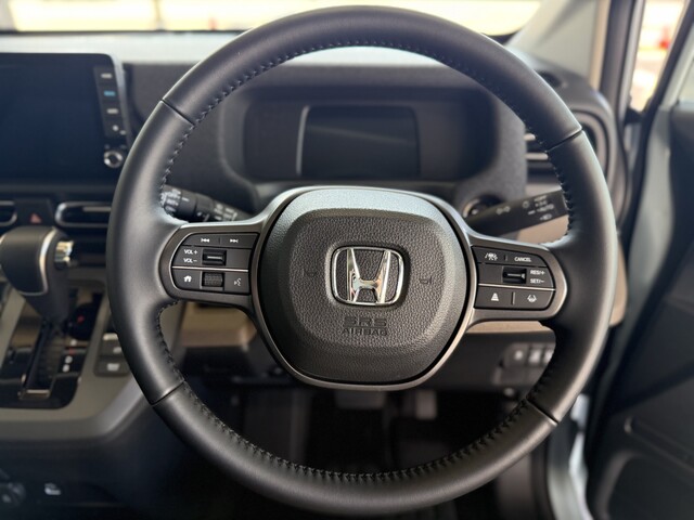 ミニバン（5〜7名乗り）（フリード ハイブリッド 確約）プランNo.13649 | HondaCars沖縄レンタカーてだこ浦西駅前店 | 参考写真3