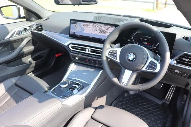 外車(輸入車)・高級車（BMW 420 i Cabriolet 確約）プランNo.11592 | ユニバースレンタカー | 参考写真3