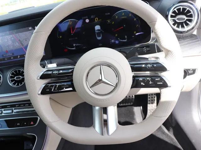 外車(輸入車)・高級車（MERCEDES BENZ E200cabriolet sports/MERCEDES BENZ C180cabriolet sports 他）プランNo.11605 | ユニバースレンタカー | 参考写真14