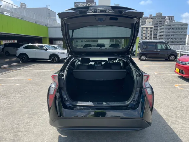 Medium（TOYOTA PRIUS 同等級） (plan : 11096) | Cococar Rental | 参考写真3