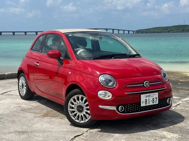 外車(輸入車)・高級車（FIAT 500C TwinAir DOLCEVITA 確約）プランNo.11598 | ユニバースレンタカー | 参考写真1