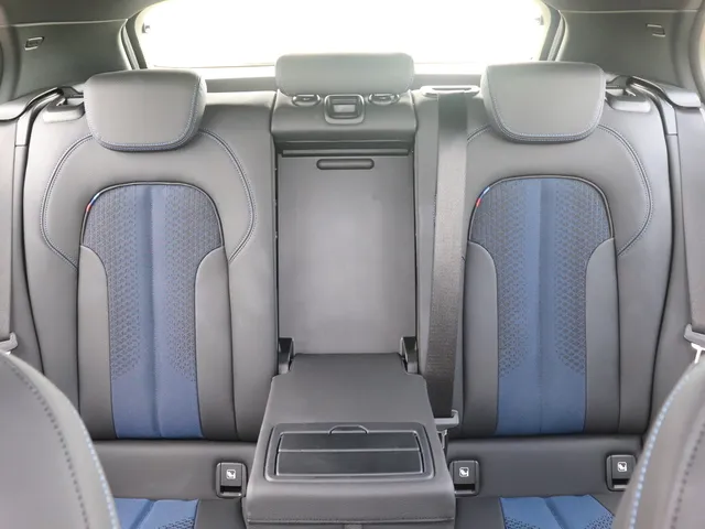 外車(輸入車)・高級車（アウディA1/新型MINI 3ドア/MINI クーパーS 5ドア/MINI  COOPER CLUBMAN/MINI クロスオーバー/新型 MINI クーパー コンバーチブル 他）プランNo.11577 | ユニバースレンタカー | 参考写真16