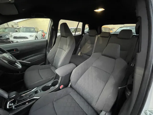 SUV（カローラクロス 確約）プランNo.11596 | ユニバースレンタカー | 参考写真3