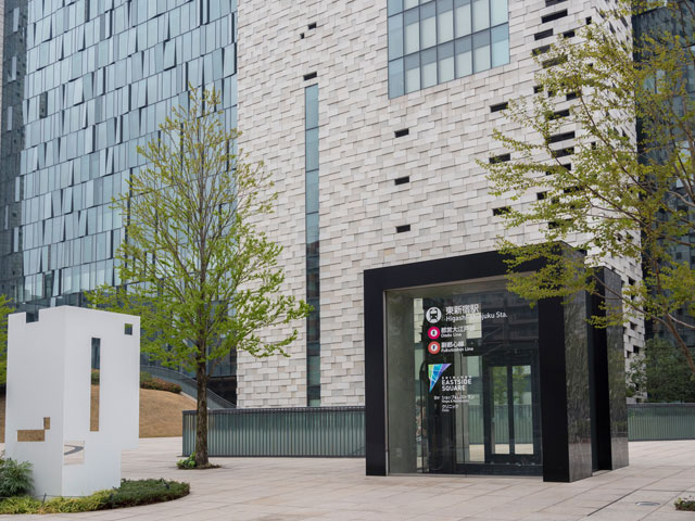 東新宿駅近くの観光情報